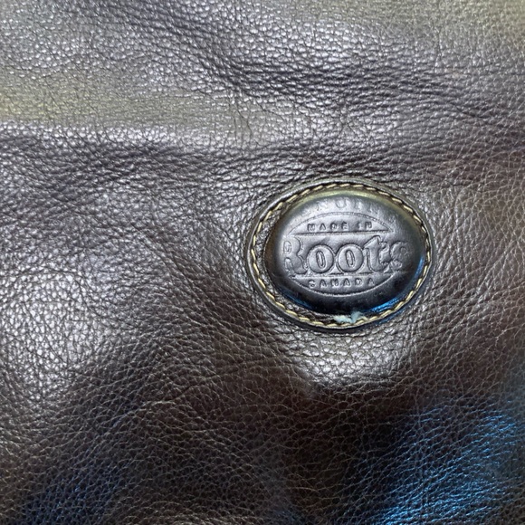 Roots Leather Tribe Crossbody Bag - Picture 3 of 6